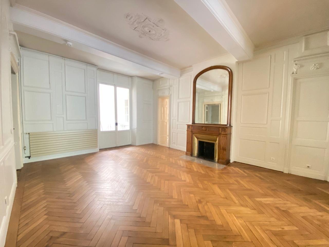 Bureau Bordeaux 181m² Location bureau Bordeaux Gironde OLBUR2532200 0